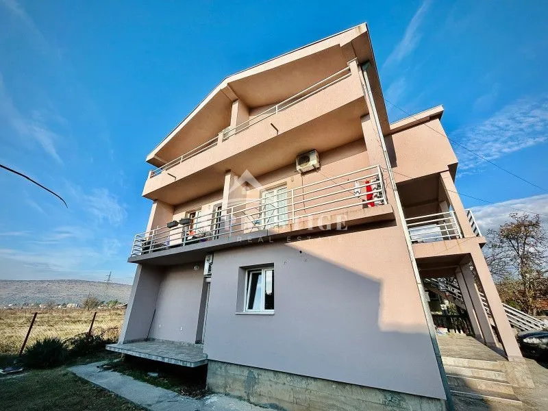 Prodaja, kuća, 220m², City Kvart, Podgorica