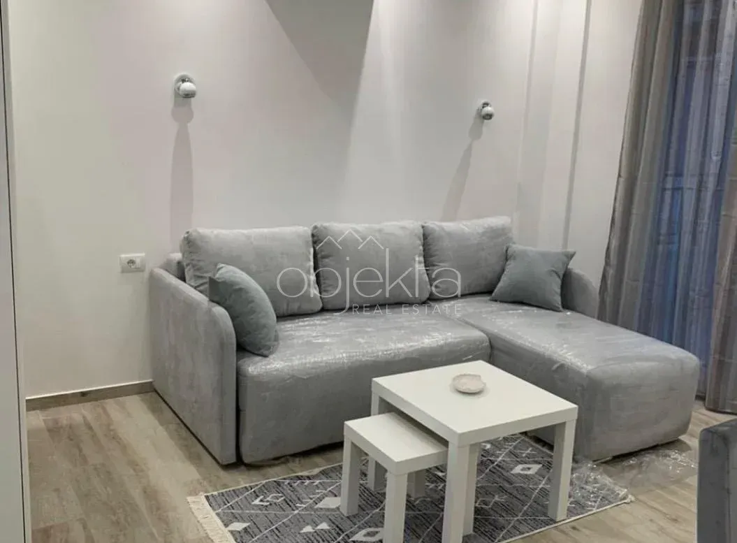 Izdavanje, stan, 40m², Tivat, Crna Gora