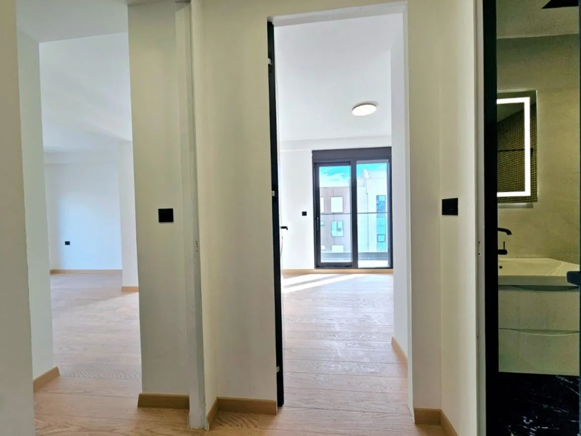 Prodaja, dvosoban stan, 206m², Zagorič, Podgorica