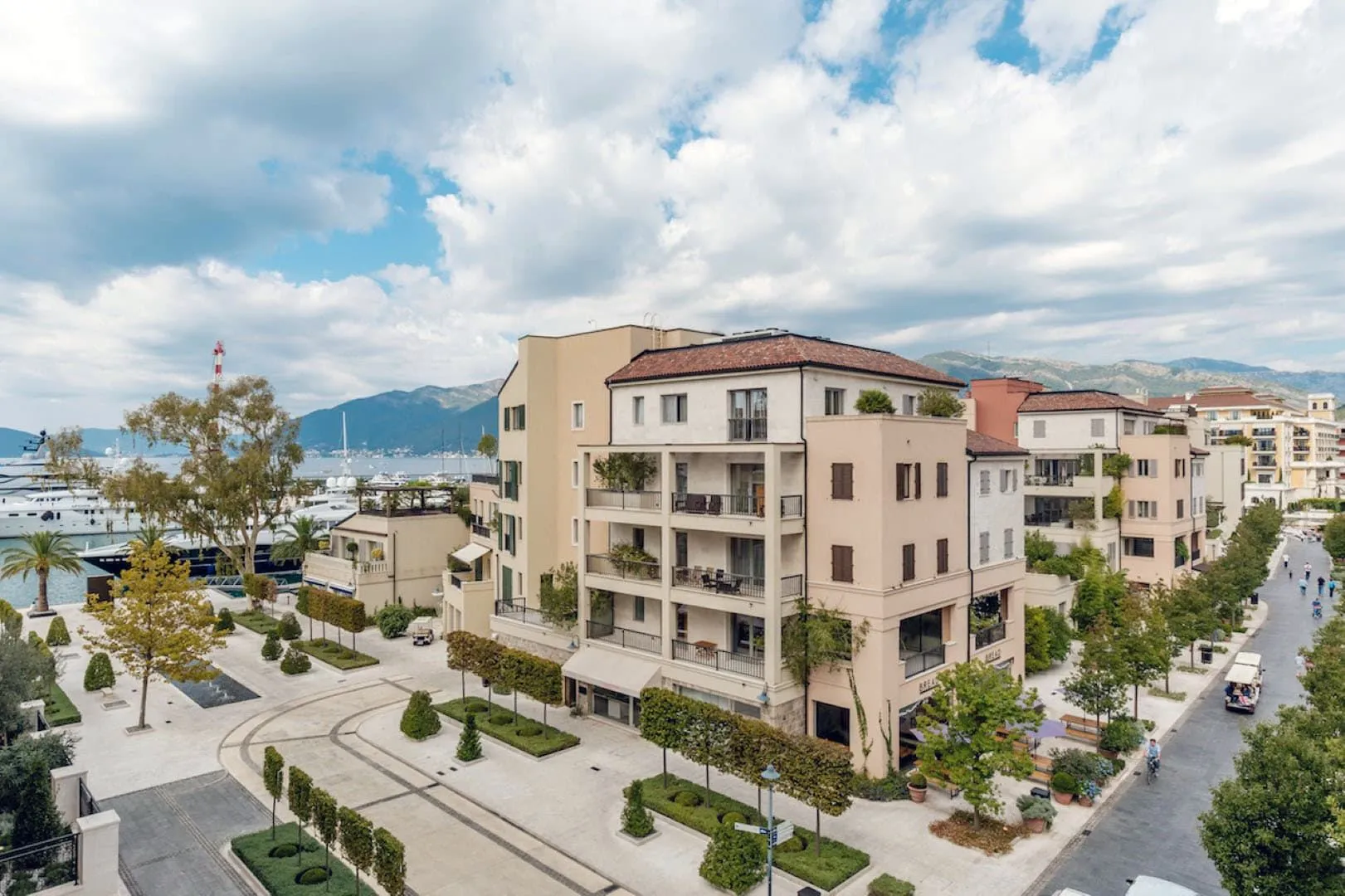 Rent, two bedroom apartment, 134m², Porto Montenegro, Tivat