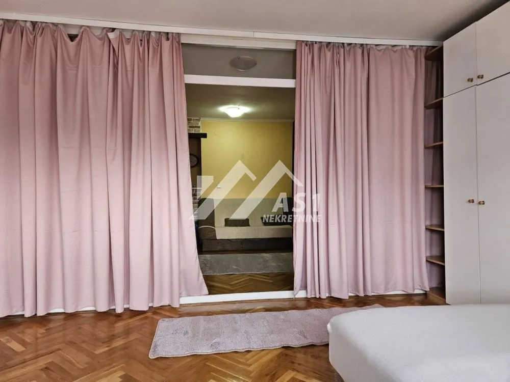 Prodaja, dvosoban stan, 53m², Grbavica, Novi Sad Sve Podlokacije