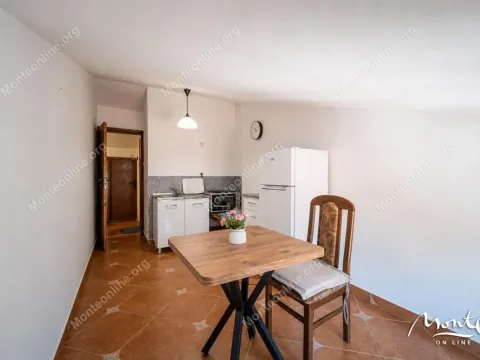 Sale, three bedroom apartment, 88m², Dobrota, Kotor - image 18