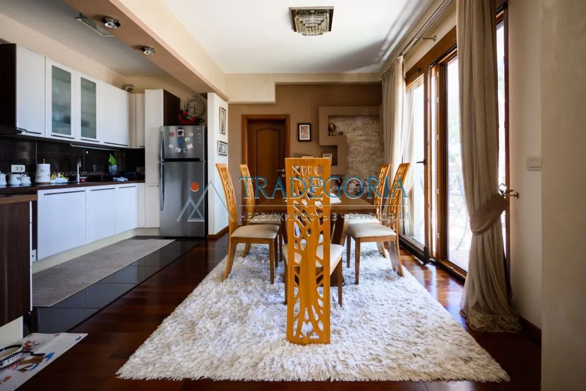 Prodaja, ugostiteljski objekat, 252m², Bar, Crna Gora