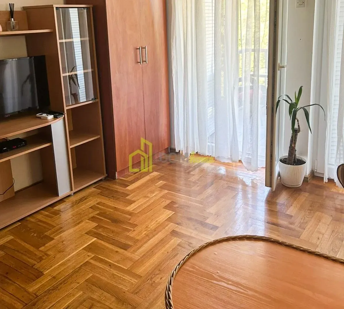 Rent, studio apartment, 35m², Gorica C, Podgorica