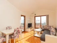 Izdavanje, jednosoban stan, 48m², Baošići, Herceg Novi - image 2