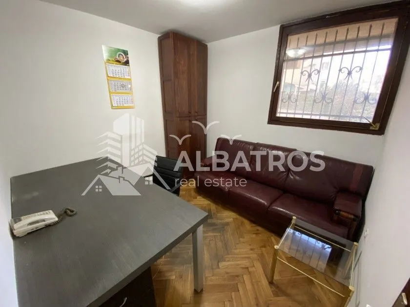 Sale, office space, 110m², Centar, Bar