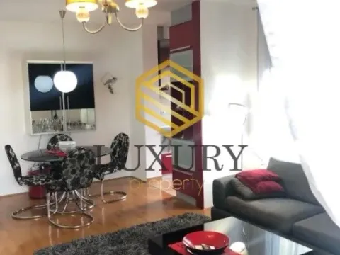 Izdavanje, dvosoban stan, 84m², Zagorič, Podgorica - image 13