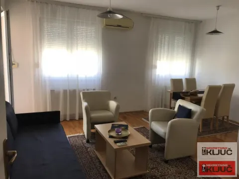 Izdavanje, dvosoban stan, 50m², Centar, Novi Sad - image 2