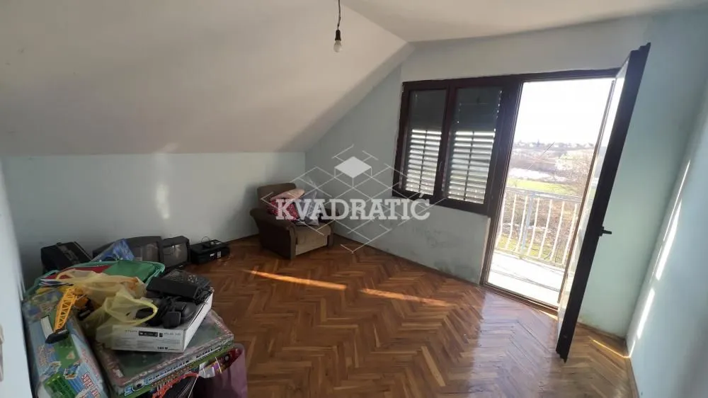 Prodaja, kuća, 209m², Arnajevo, Barajevo