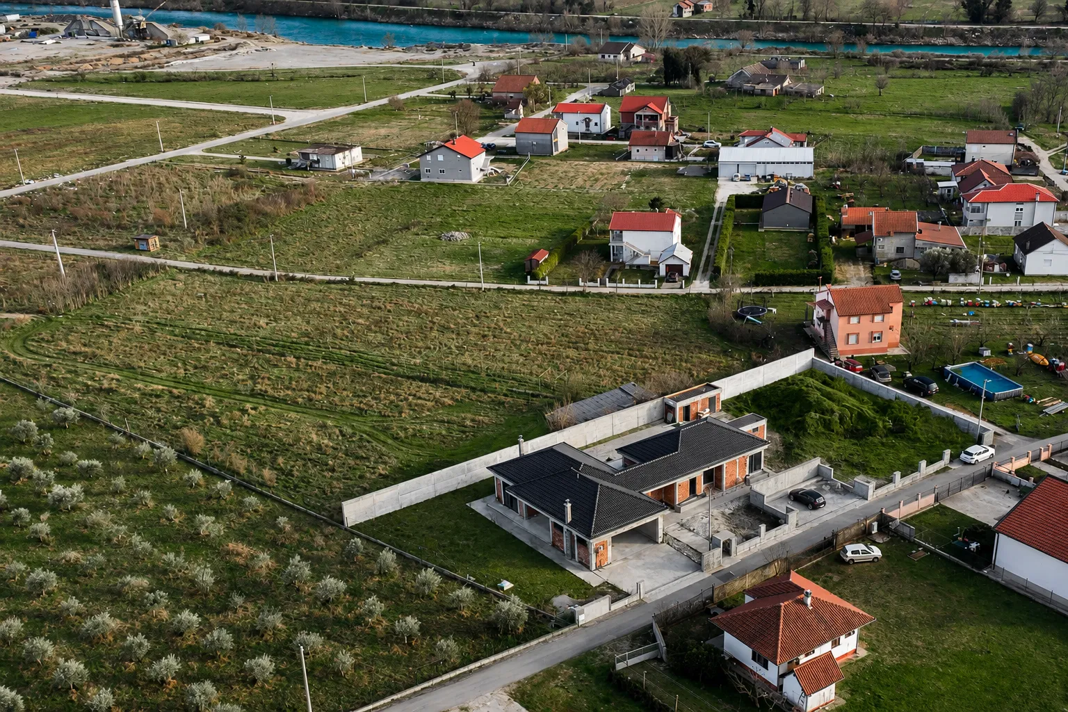 Sale, house, 259m², Donji Kokoti, Podgorica