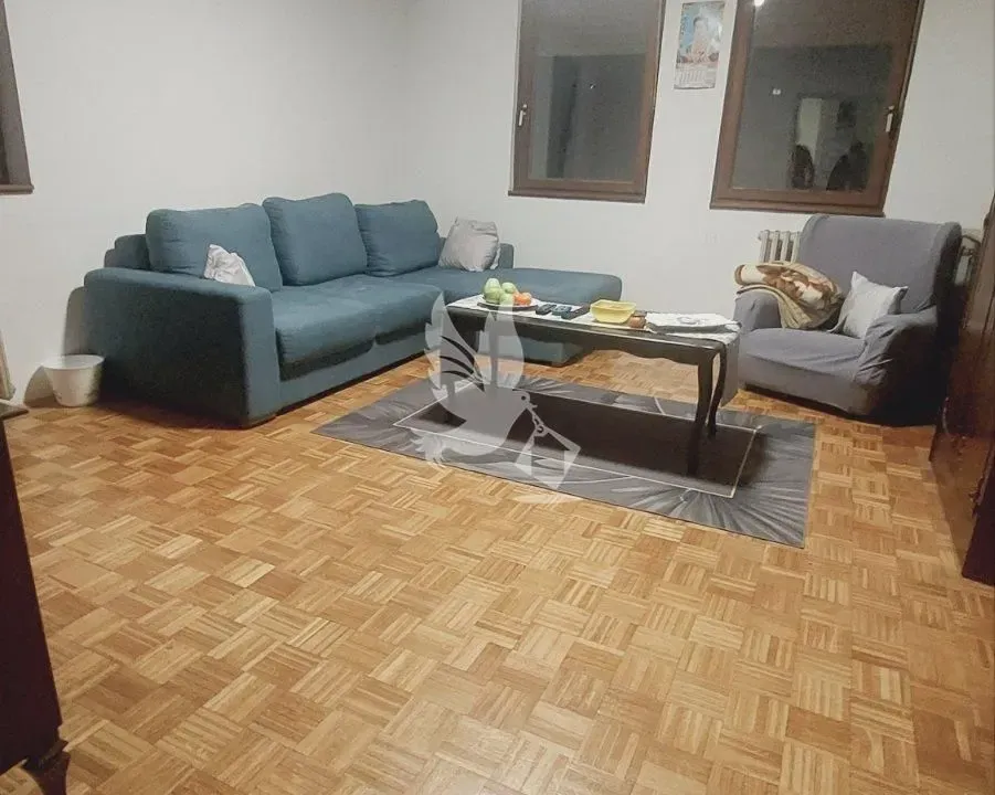 Prodaja, četvorosoban stan, 80m², Centar Sve Podlokacije, Beograd