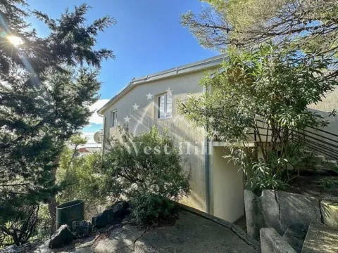 Prodaja, kuća, 156m², Zagrađe, Bar