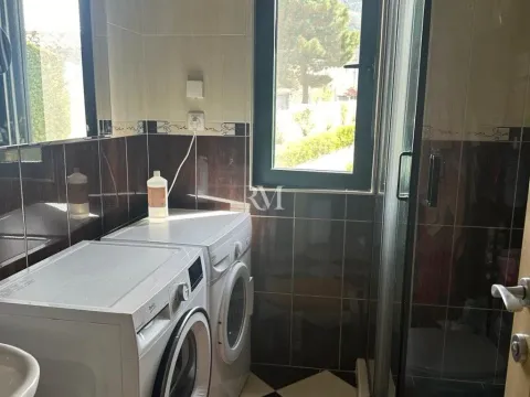 Izdavanje, kuća, 174m², Lastva Grbaljska, Kotor - image 9