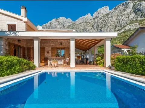 Prodaja, kuća, 305m², Orahovac, Kotor - image 4