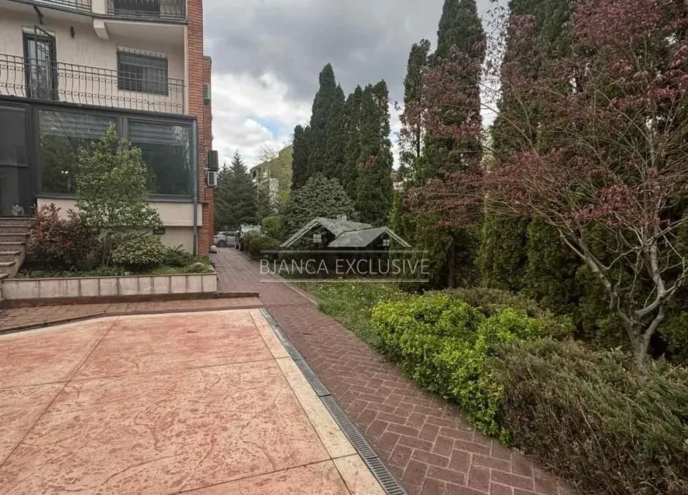 Prodaja, stan, 270m², Čukarica, Beograd