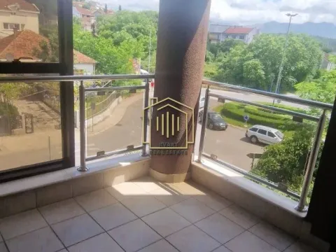 Rent, two bedroom apartment, 65m², Preko Morače, Podgorica - image 3