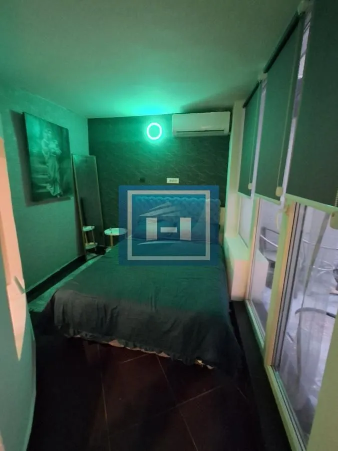 Prodaja, dvosoban stan, 33m², Stari Grad, Beograd