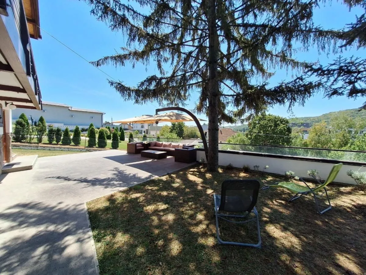 Sale, house, 253m², Banja Vrdnik, Irig