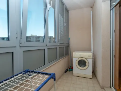 Izdavanje, dvosoban stan, 88m², City Kvart, Podgorica - image 3