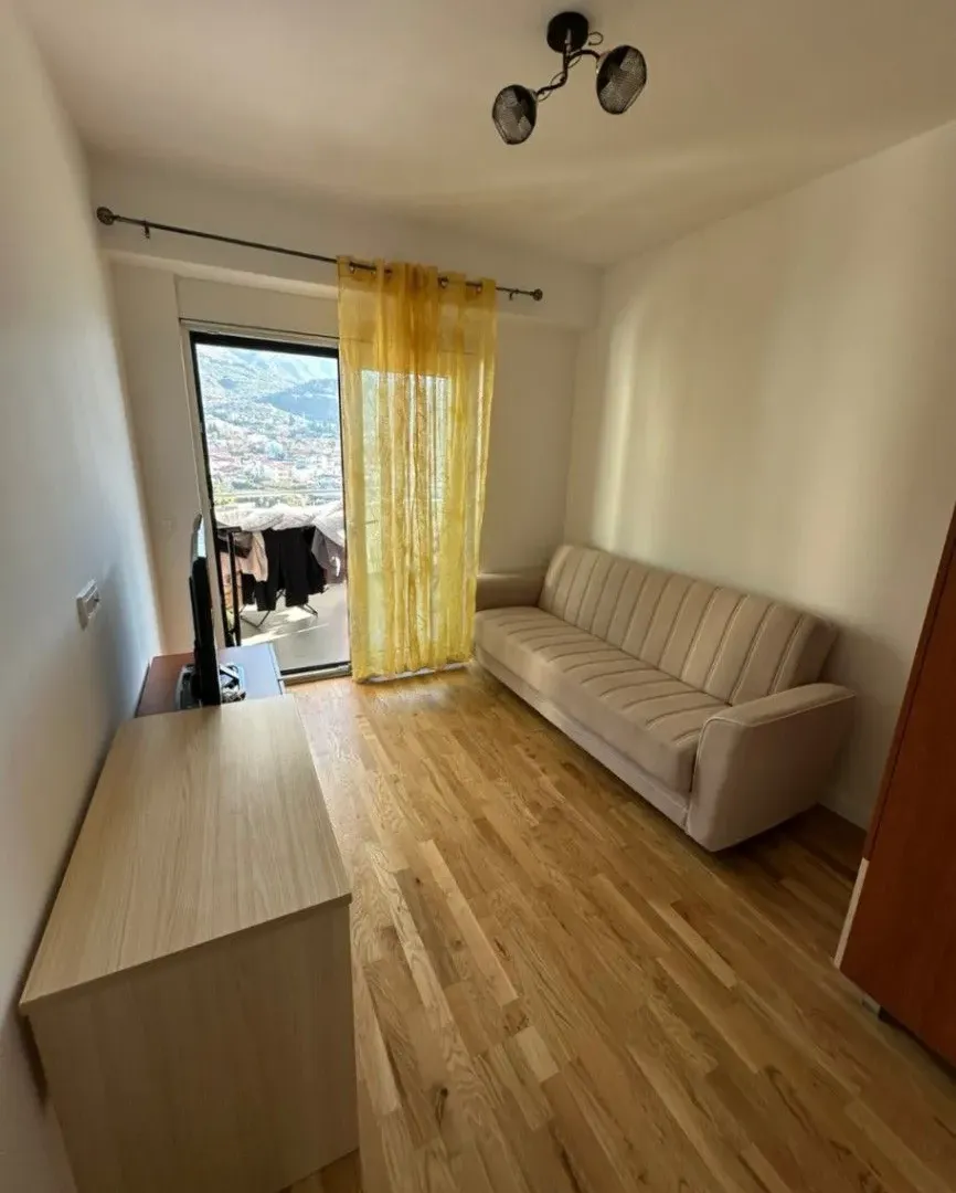 Sale, two bedroom apartment, 68m², Centar, Bar