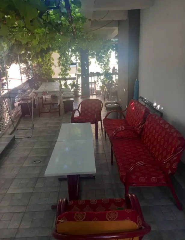 Prodaja, trosoban stan, 90m², Sutomore, Bar