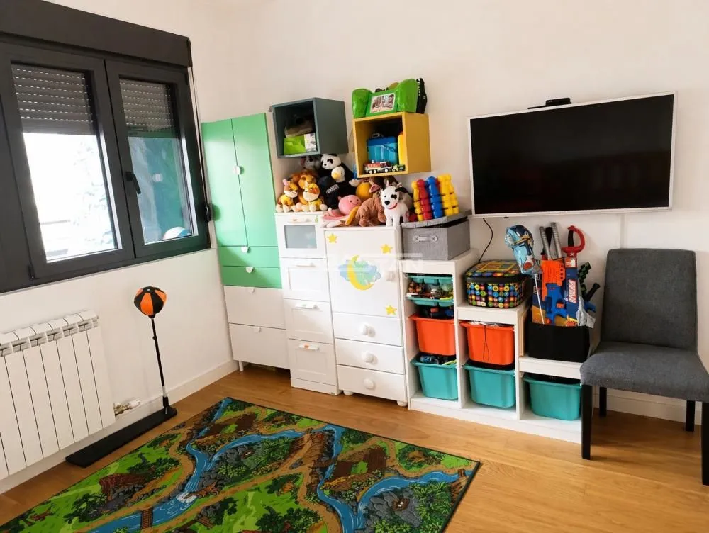 Prodaja, trosoban stan, 84m², Čukarica, Beograd