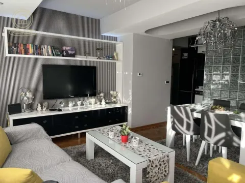 Rent, three bedroom apartment, 65m², Centar, Kragujevac - image 2