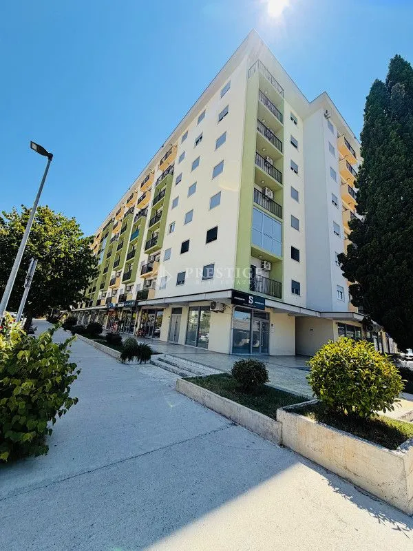 Rent, one bedroom apartment, 42m², Pobrežje, Podgorica