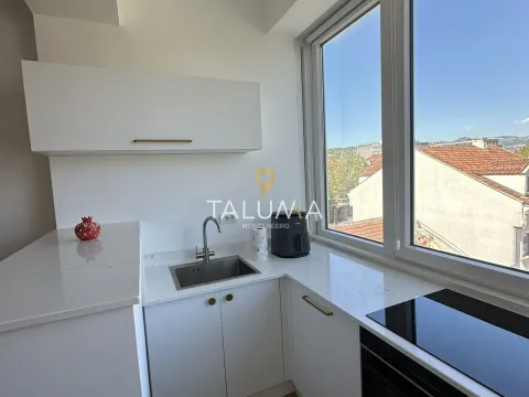 Izdavanje, dvosoban stan, 70m², Centar, Podgorica - image 5