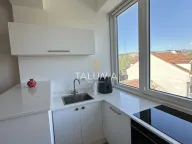 Izdavanje, dvosoban stan, 70m², Centar, Podgorica - image 5