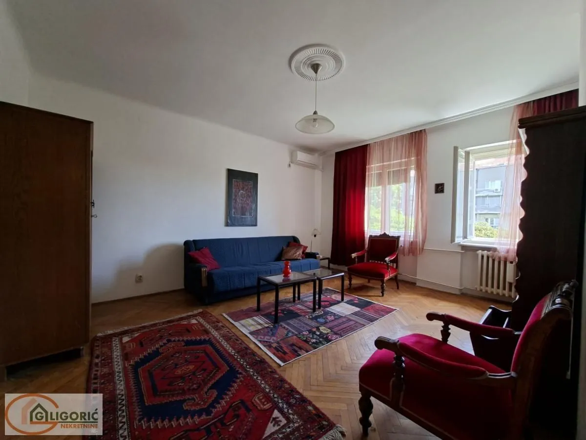 Izdavanje, jednosoban stan, 37m², Novi Beograd Sve Podlokacije, Beograd