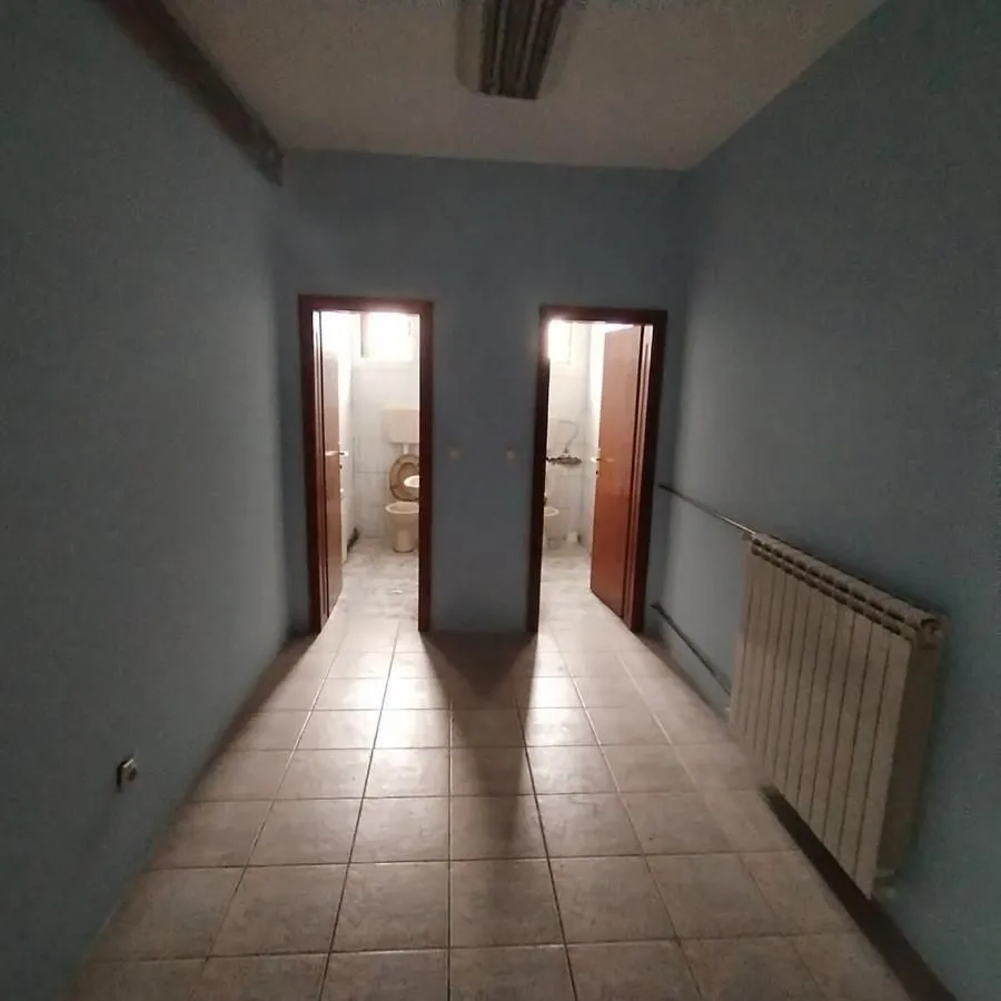 Rent, office space, 500m², Batajnica, Beograd