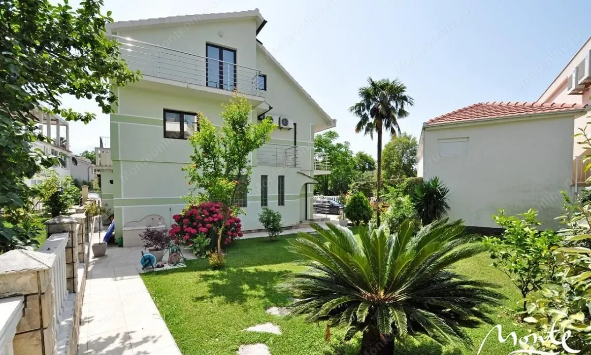 Sale, house, 283m², Tivat, Crna Gora