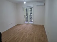 Izdavanje, jednosoban stan, 40m², Pobrežje, Podgorica - image 1
