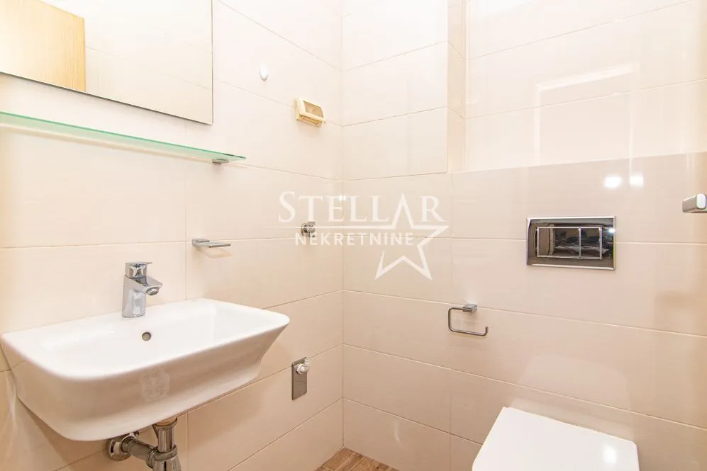 Izdavanje, dvosoban stan, 73m², City Kvart, Podgorica