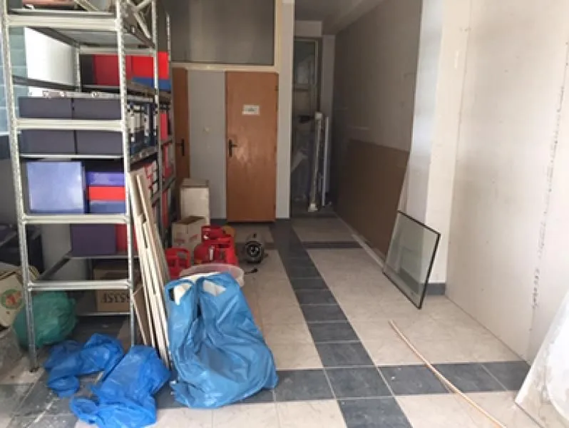 Rent, office space, 200m², Batajnica, Beograd