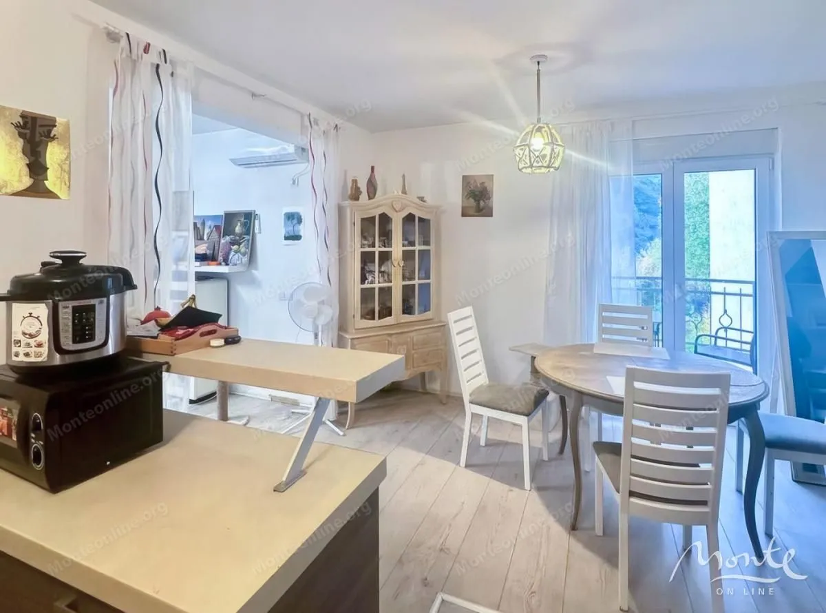 Prodaja, jednosoban stan, 63m², Bečići, Budva