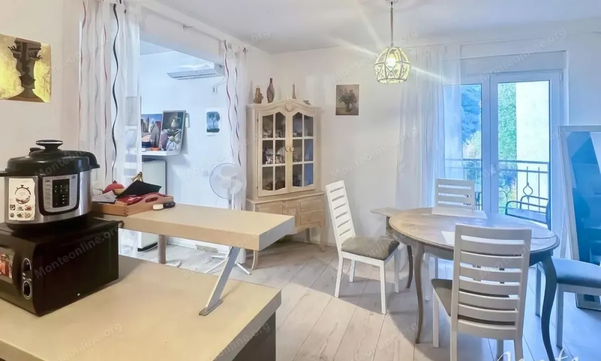 Sale, one bedroom apartment, 63m², Bečići, Budva