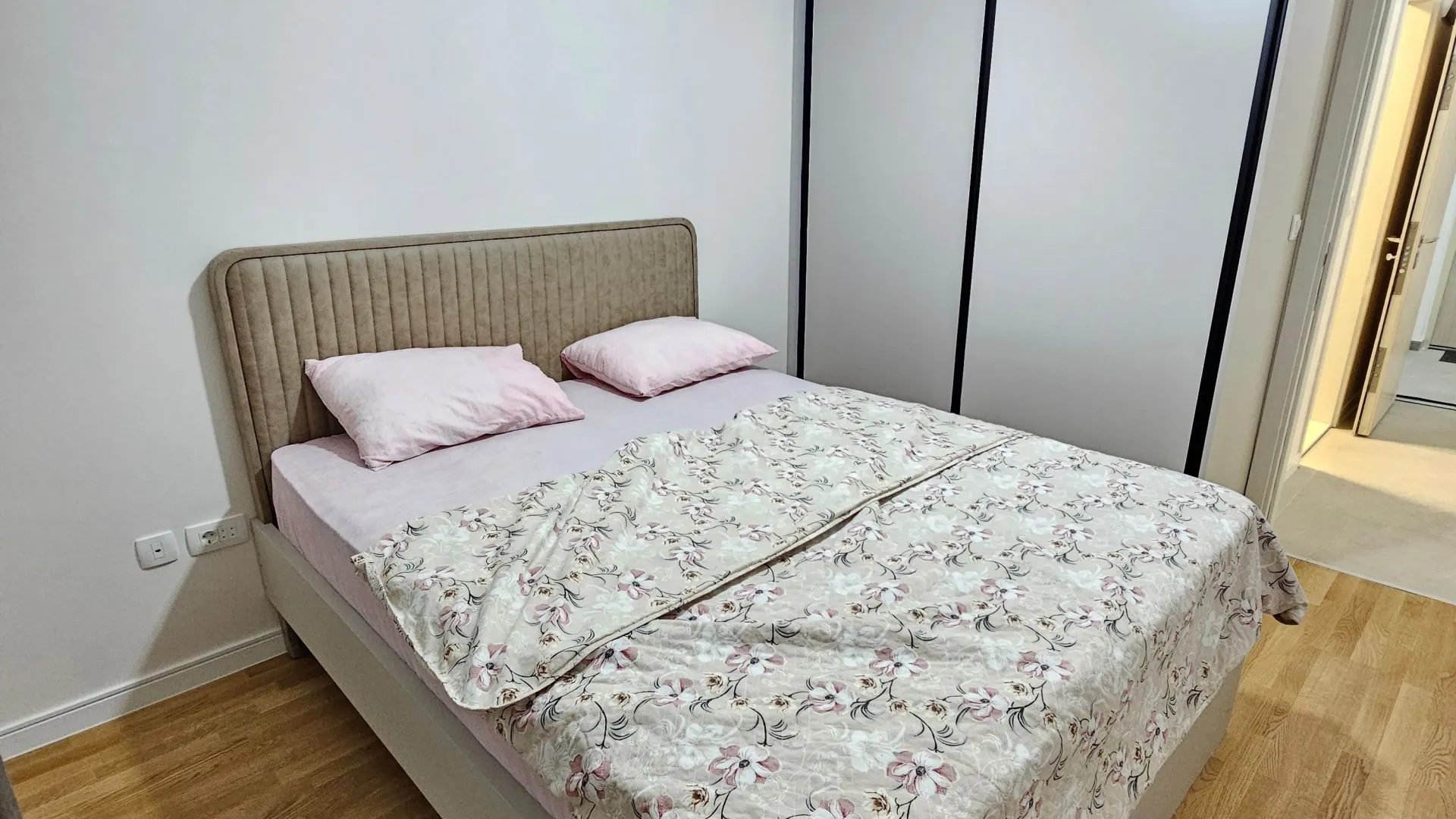 Rent, one bedroom apartment, 40m², Pobrežje, Podgorica