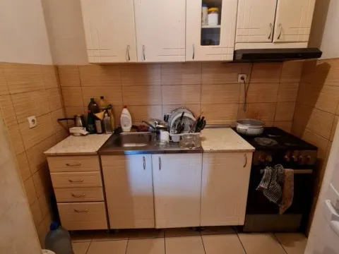 Prodaja, trosoban stan, 64m², Petrovaradin, Novi Sad - image 2