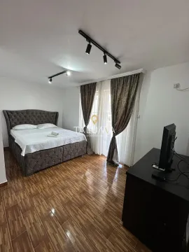 Izdavanje, stan, 200m², Gornja Gorica, Podgorica - image 7