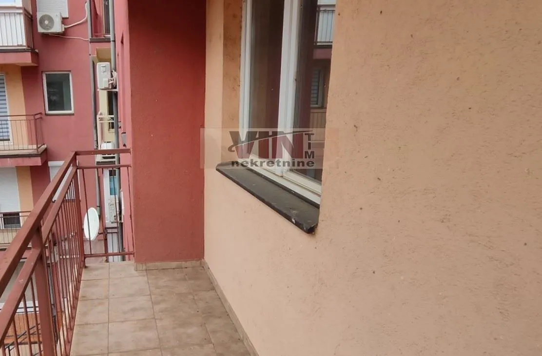 Prodaja, trosoban stan, 62m², Centar Sve Podlokacije, Beograd