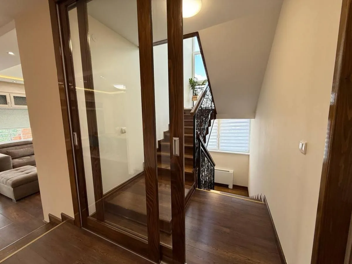 Sale, house, 443m², Petrovaradin, Novi Sad