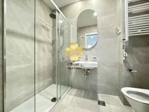 Izdavanje, dvosoban stan, 70m², Central Point, Podgorica - image 13
