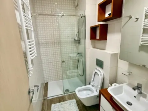 Izdavanje, trosoban stan, 100m², City Kvart, Podgorica - image 12