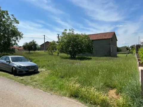 Prodaja, kuća, 202m², Zlatica, Podgorica - image 10