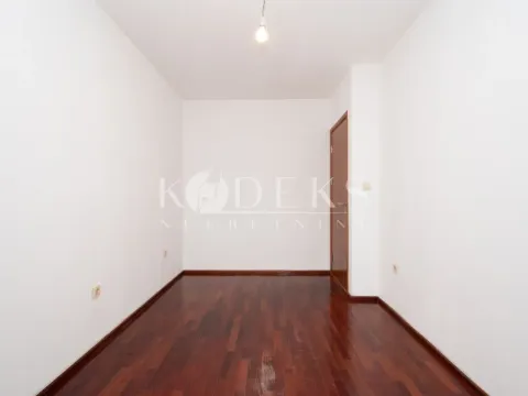 Rent, one bedroom apartment, 42m², Stari Aerodrom, Podgorica - image 5