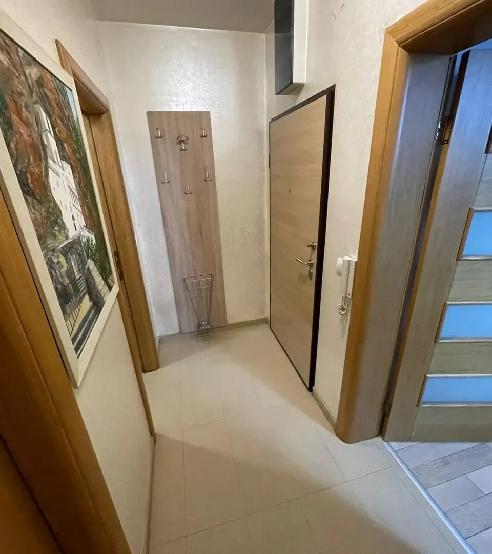 Izdavanje, dvosoban stan, 70m², Zagorič, Podgorica