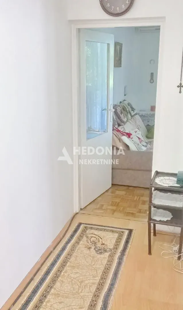 Prodaja, dvosoban stan, 58m², Zemun Sve Podlokacije, Beograd