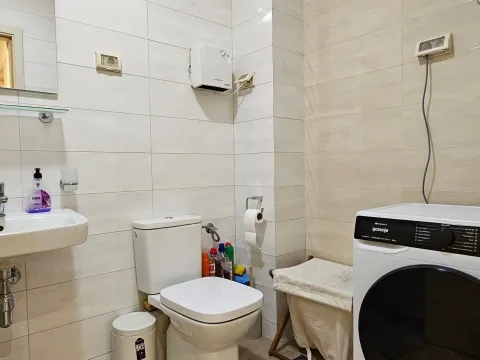 Izdavanje, dvosoban stan, 60m², Zabjelo, Podgorica - image 10